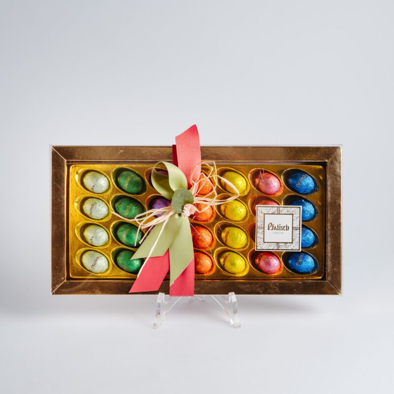 Ovetti misti in scatola trasparente