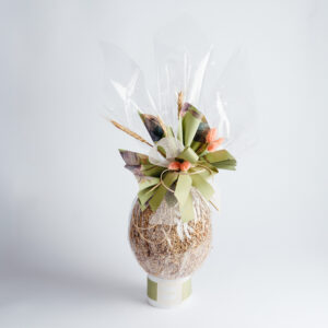 Alternative view of Uova fondenti con il croccante di nocciole